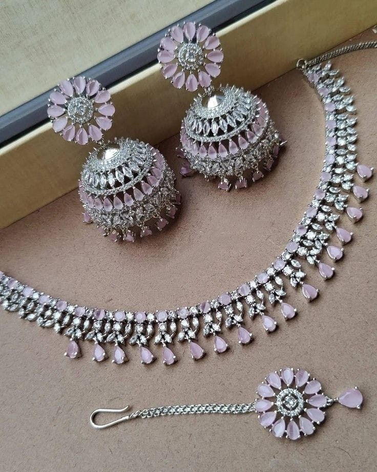 Indian jewelry crafting